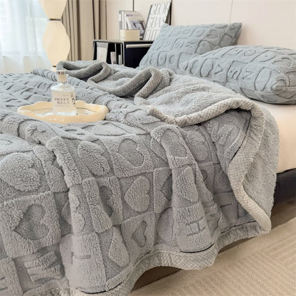 Solid Color Heart Print Fleece Blanket