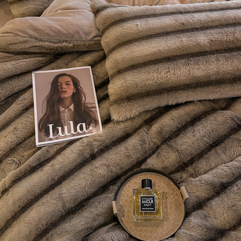 Vintage Luxurious Plush Fleece Bedding Set(4PCS) - image 4