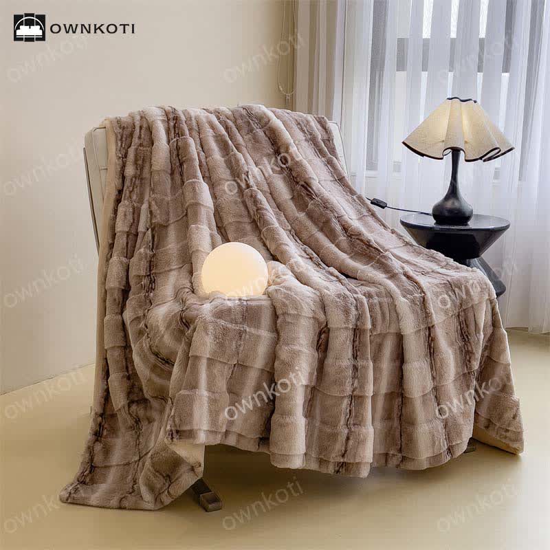 Modern Style Soft Fleece Throw Blanket