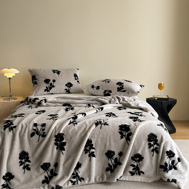 Retro Rose Velvet Warm Throw Blanket - image 1