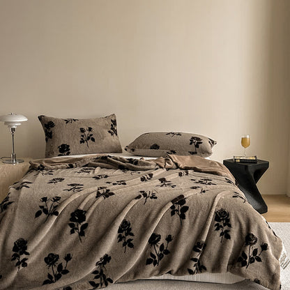 Retro Rose Velvet Warm Throw Blanket - image 10
