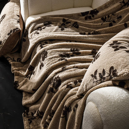 Retro Rose Velvet Warm Throw Blanket - image 16