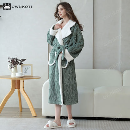 Jacquard Fleece Lapel Neck Bathrobe