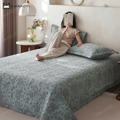 Leopard Print Double Layer Cotton Gauze Coverlet