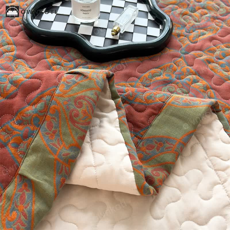 Yarn-dyed Jacquard Quilted Cotton Coverlet