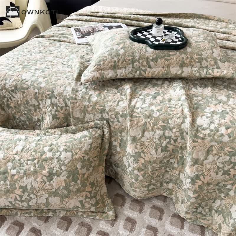 Jacquard Floral Quilted Cotton Gauze Coverlet