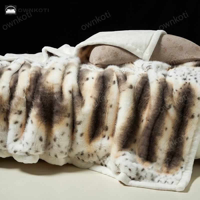 Luxurious Leopard Print Faux Fur Throw Blanket