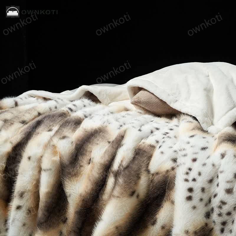 Luxurious Leopard Print Faux Fur Throw Blanket