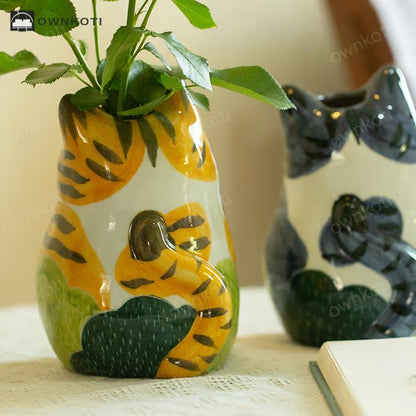 Cute Cat Creative Hand-painted Ceramic Vase