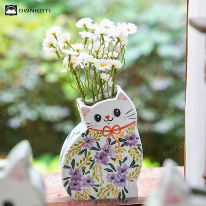 Creative Hand-painted Cat-shaped Ceramic Vase