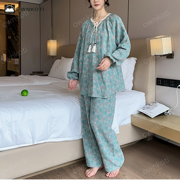 Plus Size Lace Neckline Cotton Pajama Set