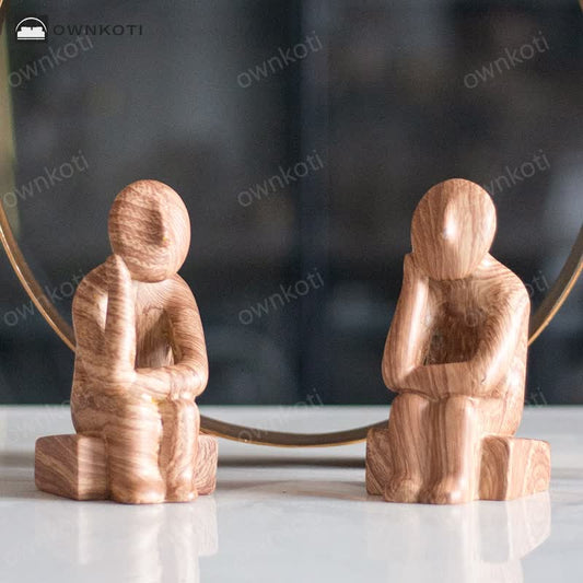 Creative Holding Chin Statue Home Decoration