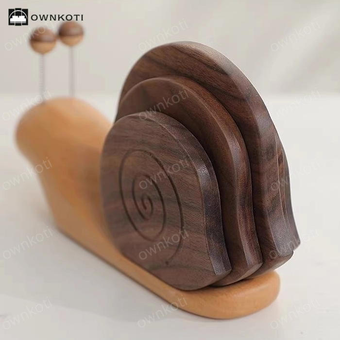 Solid Wood Creative Snail Shape Coaster