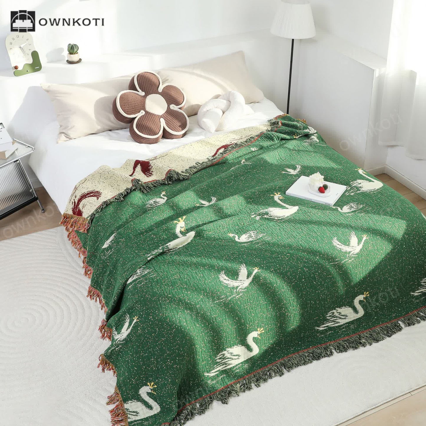 Elegant Goose Cotton Gauze Reversible Tassel Blanket