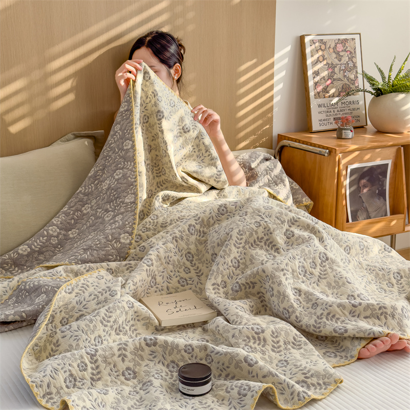 Refresh Floral Three Layers Cotton Gauze Quilt - image 2