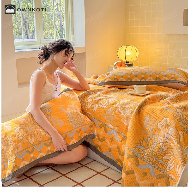Elegant Flower Lightweight Cotton Gauze Quilt