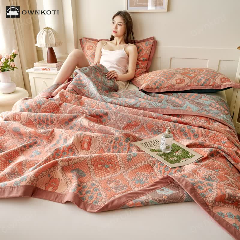 Double Layer Gauze Jacquard Bear Cotton Quilt