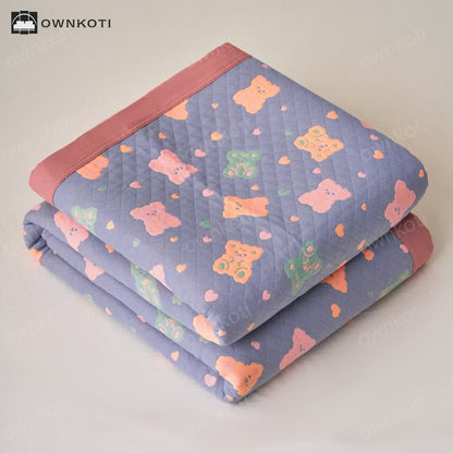 Jacquard Bear Cotton Gauze Reversible Quilt