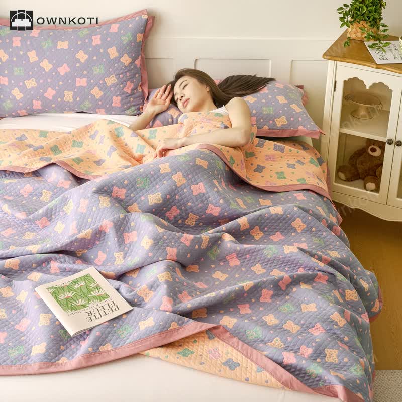 Jacquard Bear Cotton Gauze Reversible Quilt