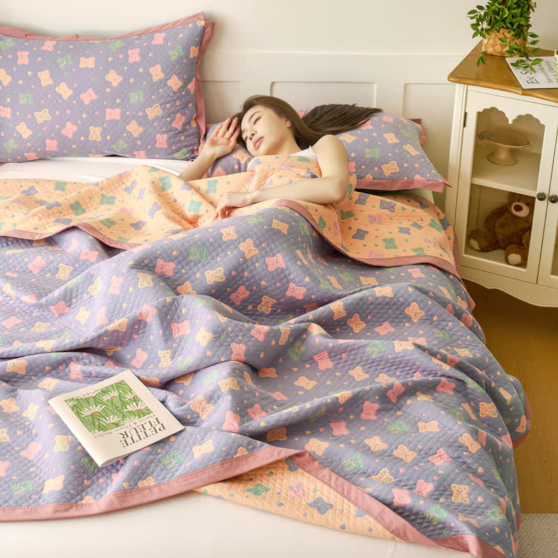 Jacquard Bear Cotton Gauze Reversible Quilt