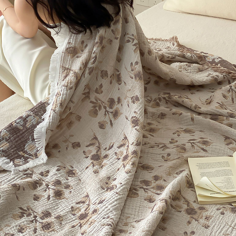 Vintage Floral Cotton Gauze Tassel Reversible Quilt
