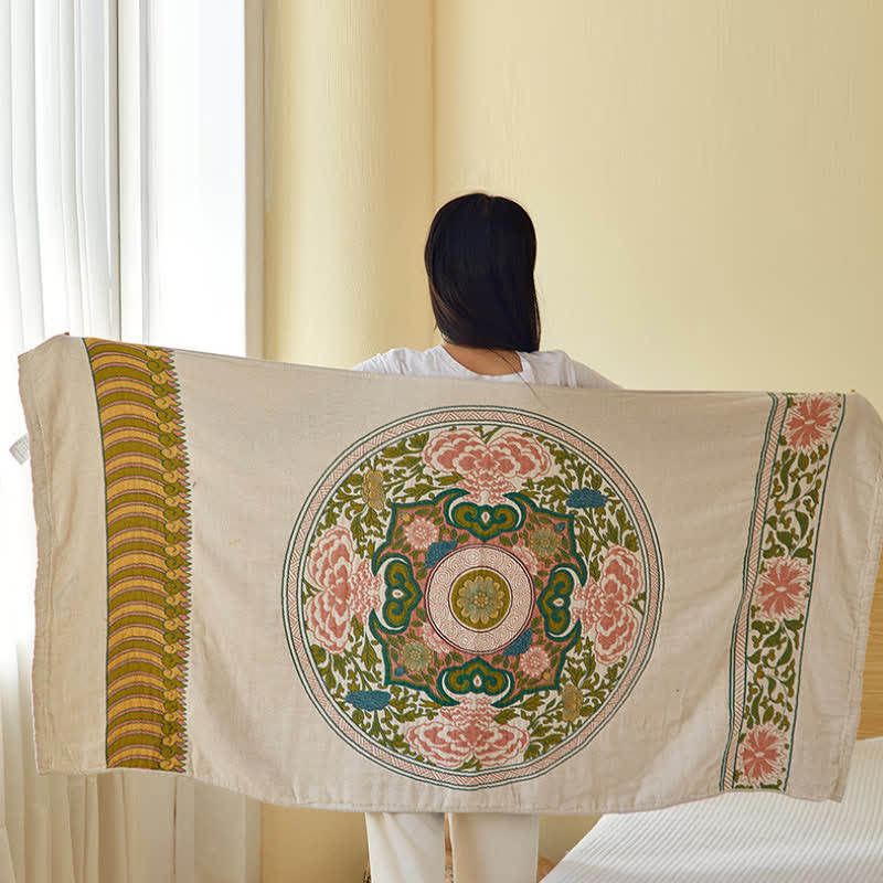 Elegant Floral Pure Cotton Gauze Absorbent Bath Towel