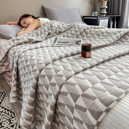 Geometric Triangle Print Cotton Muslin Quilt