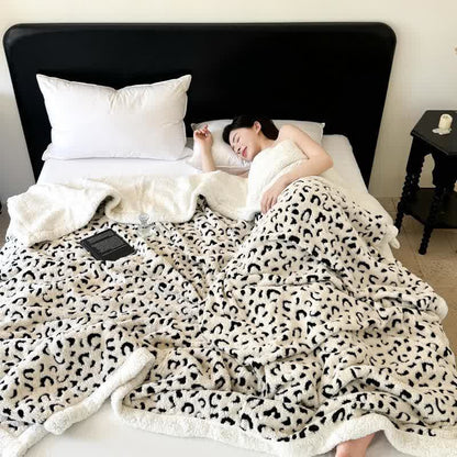 Leopard Jacquard Sherpa Throw Blanket - image 4
