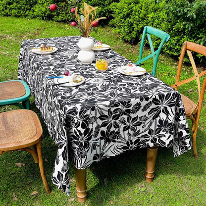 Vintage Black Floral Scalloped Edge Tablecloth - image 4
