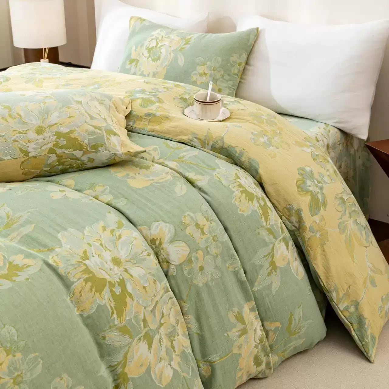 Reversible Floral Cotton Gauze Button Bedding Set (4PCS) - image 3