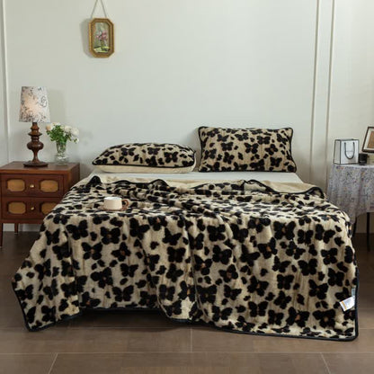 Art Butterfly Plush Fitted Sheet Blanket - Coffee - 2PCS Pillowcases - 19" x 29" - image 6