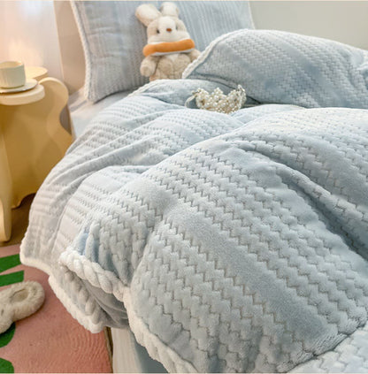 Luxury Fleece Winter Bedding Set (4PCS) - image 9