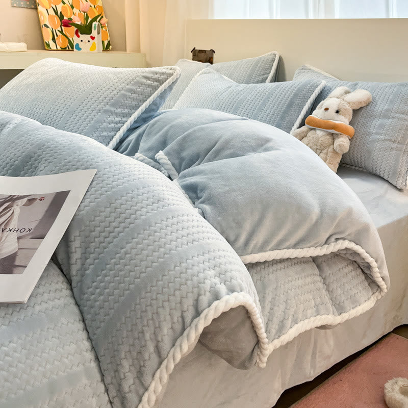 Luxury Fleece Winter Bedding Set (4PCS) - image 11