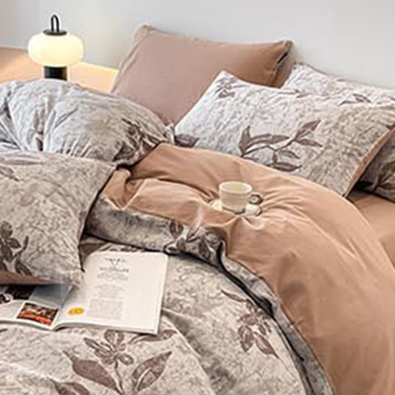 Luxury Pure Cotton Bedding Set (4PCS)  - image 14