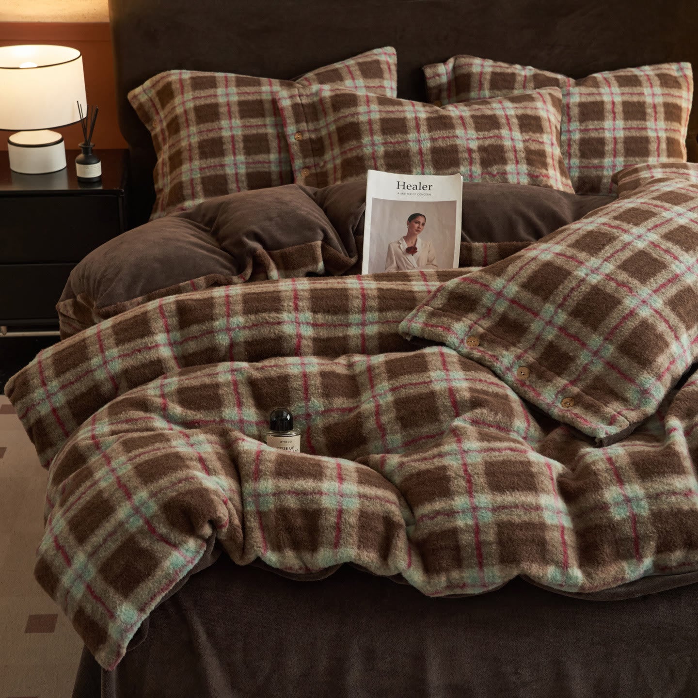 Classic Plaid Cozy Thick Bedding Set (4PCS)  - image 23