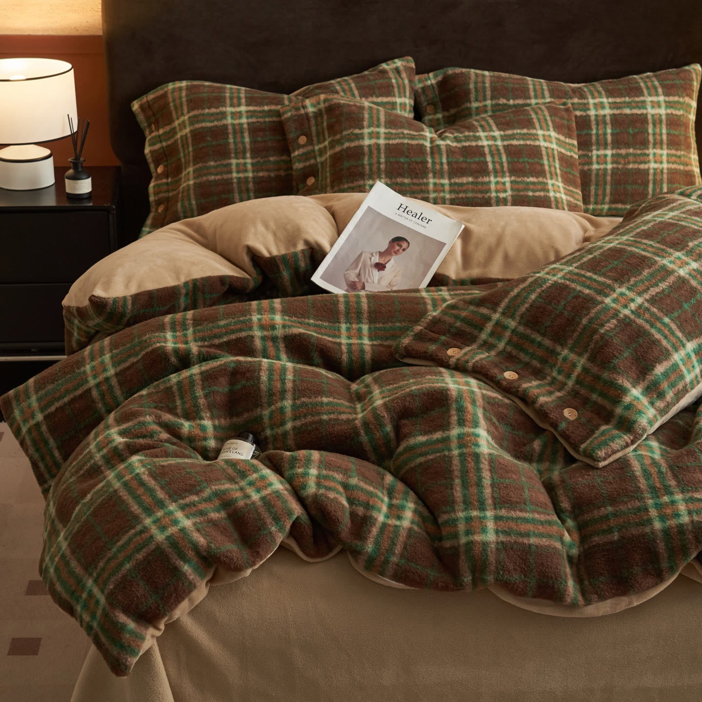 Classic Plaid Cozy Thick Bedding Set (4PCS)  - image 13