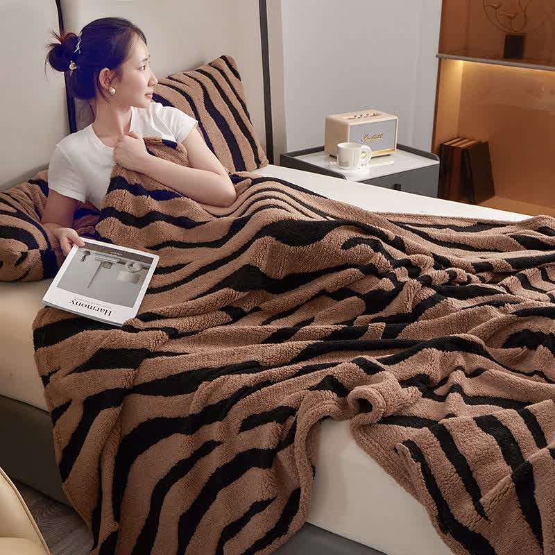 Ownkoti Modern Zebra Print Throw Blanket - image 3