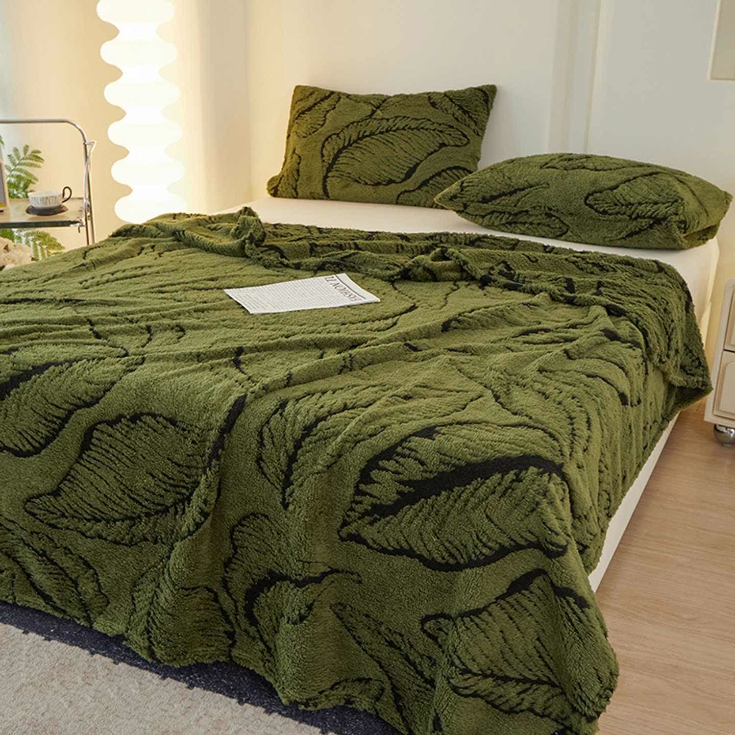 Ownkoti Banana Leaf Jacquard Throw Blanket - Green - Queen - image 0