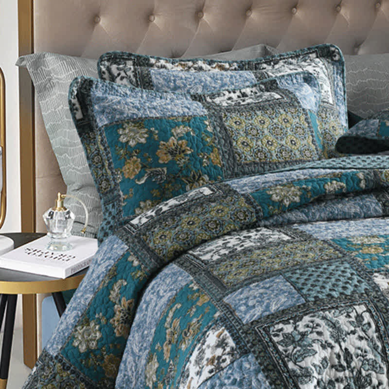 Ownkoti Vintage Floral Cotton Quilted Coverlet - image 2