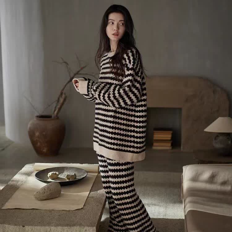 Stripe Pattern Plush Loungewear Set - image 3
