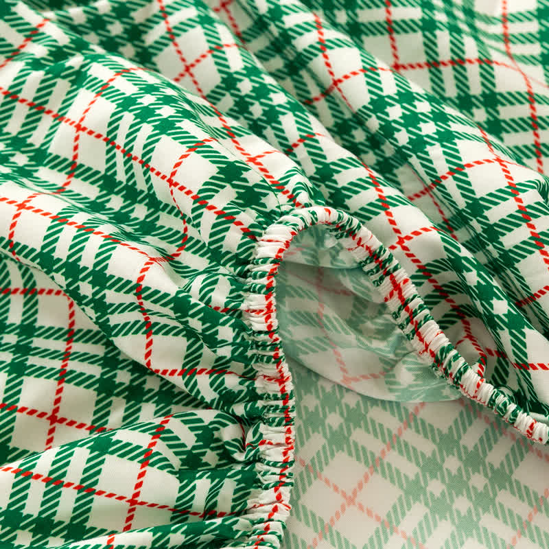 Classic Christmas Gingham Sheet Set - image 4