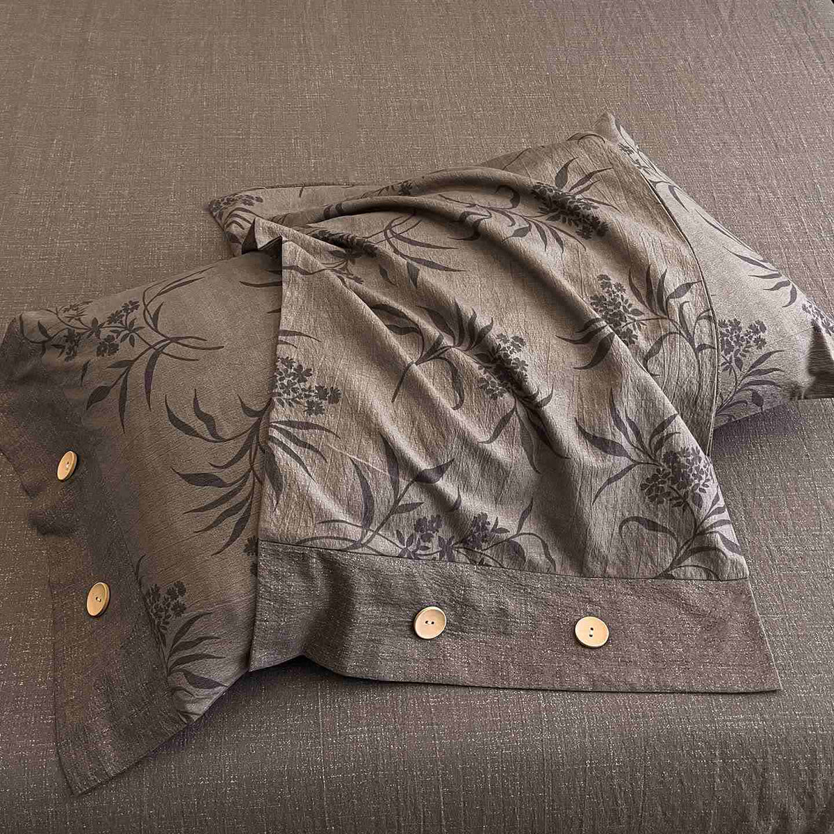 Retro Leaf Linen Button Bedding Set (4PCS) - image 3