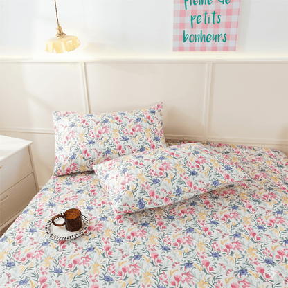 Watercolor Meadow Floral Sheet Set - image 2