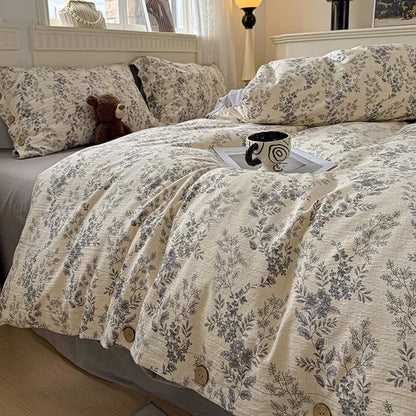 Elegant Floral Leaf Bedding Set - image 4