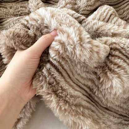 Faux Fur Wavy Jacquard Plush Blanket - image 11