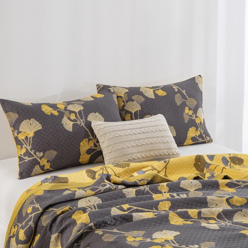 Ginkgo Leaf Natural Cotton Reversible Quilt - image 29