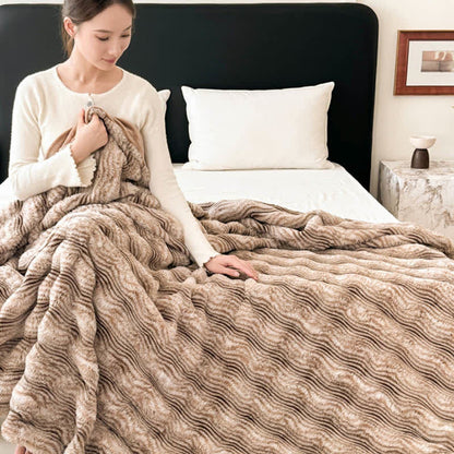 Faux Fur Wavy Jacquard Plush Blanket - image 7