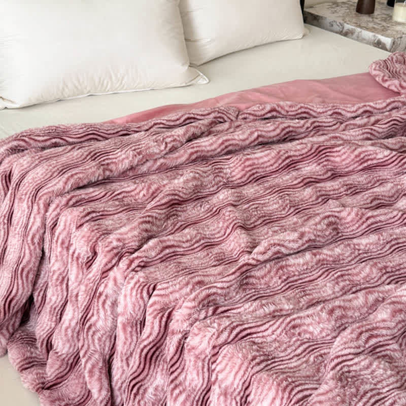 Faux Fur Wavy Jacquard Plush Blanket - image 1