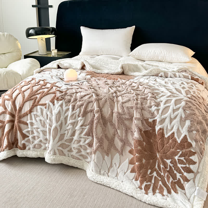Floral-inspired Jacquard Sherpa Blanket - image 3