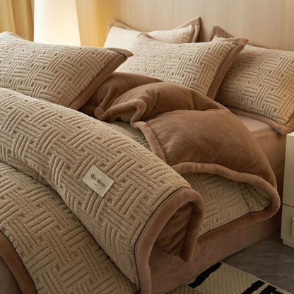 Stripe Knot Textured Plush Bedding Set - image 2